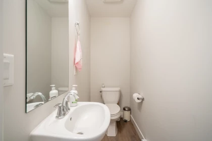 Guest Bathroom Photo of 18 6089 144 Street, Surrey, BC