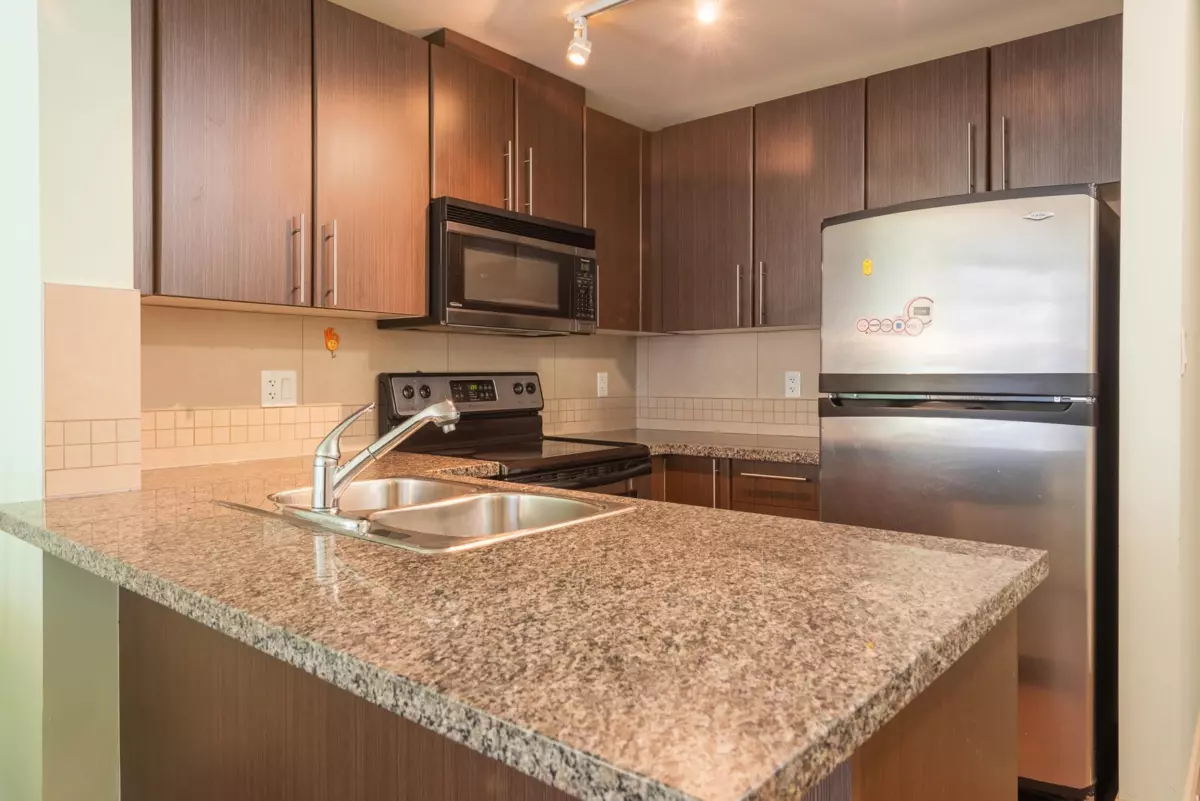 Family Room Photo of 2310 892 Carnarvon Street, New Westminster, BC