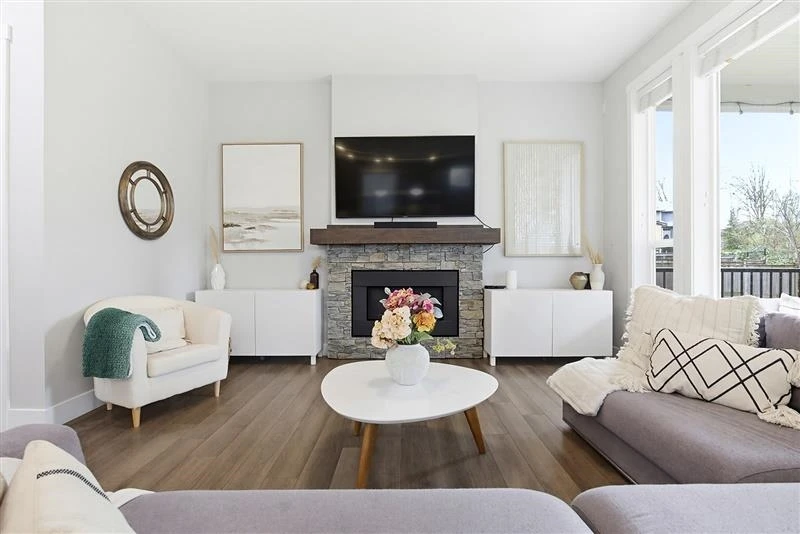 Living Room Photo of 13542 Nelson Peak Drive, Maple Ridge, BC