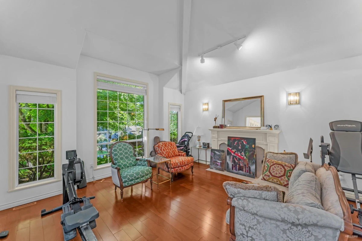 Family Room Photo of 2930 145a Street, Surrey, BC