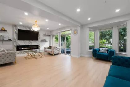 Kitchen Island Photo of 43 16655 64 Avenue, Surrey, BC