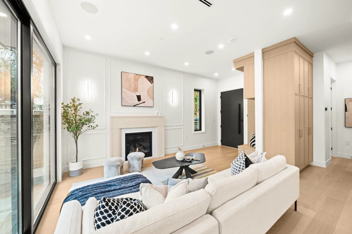 Dining Area Photo of 2965 Glen Drive, Vancouver, BC
