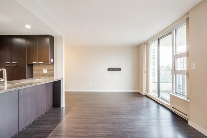 1705 2232 Douglas Road, Burnaby, BC, Burnaby — Apartment/Condo for sale