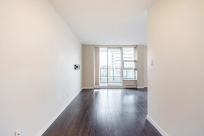 Walk-In Closet Photo of 1705 2232 Douglas Road, Burnaby, BC