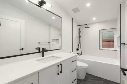 Guest Bathroom Photo of 855 E 19th Avenue, Vancouver, BC