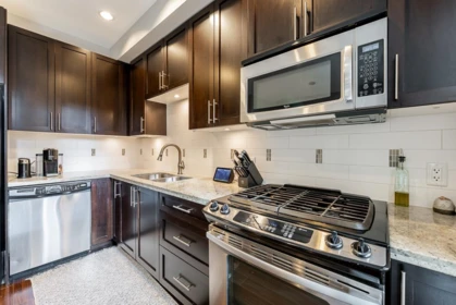 8 2929 156 Street, Surrey, BC, Surrey — Townhouse for sale