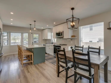 Breakfast Nook Photo of 41873 Faith Road, Brackendale, BC