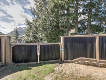 Outdoor Kitchen Photo of 41873 Faith Road, Brackendale, BC