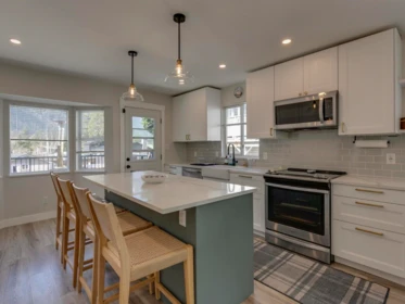 Primary Bedroom Photo of 41873 Faith Road, Brackendale, BC
