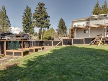 Swimming Pool Photo of 41873 Faith Road, Brackendale, BC