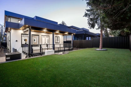 Community Amenities Photo (Clubhouse) of 15569 Oxenham Avenue, White Rock, BC