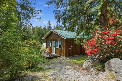 Swimming Pool Photo of 4371 Francis Peninsula Road, Madeira Park, BC