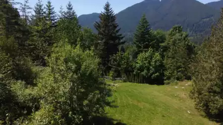 Front Yard Photo of 44175 Bayview Road, Mission, BC