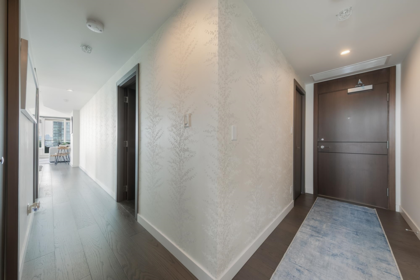 Garden / Landscaping Photo of 1509 68 Smithe Street, Vancouver, BC