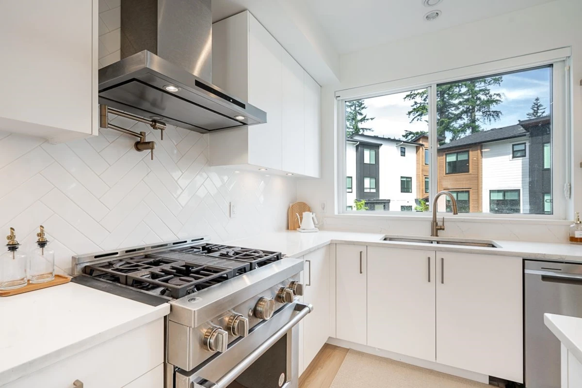 Family Room Photo of 28 17538 100 Avenue, Surrey, BC