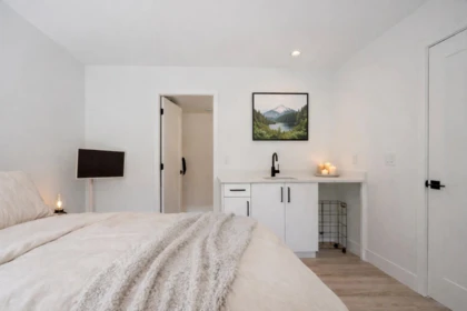 Mudroom Photo of 28 17538 100 Avenue, Surrey, BC