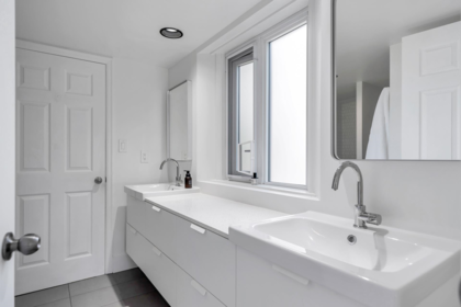 Laundry Room Photo of 111 1350 View Crescent, Delta, BC