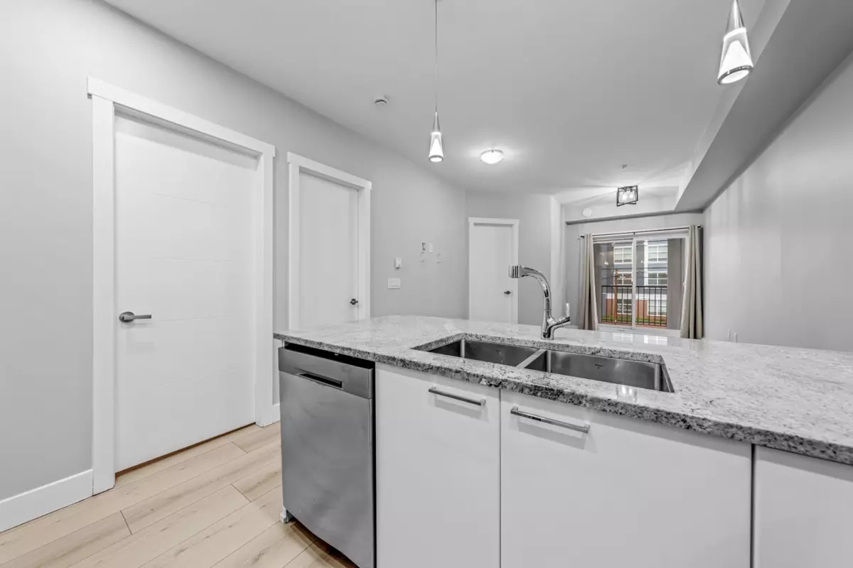 Dining Area Photo of 208 20175 53 Avenue, Langley, BC