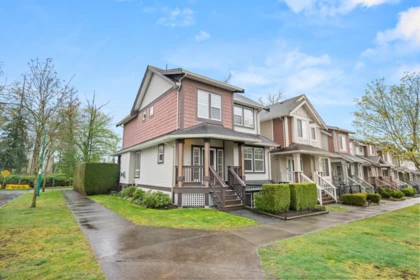18990 67a Avenue, Surrey, BC, Surrey — Single Family Residence for sale