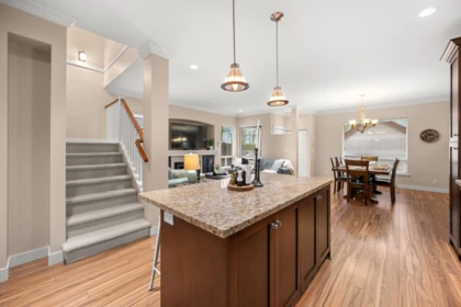 Kitchen Island Photo of 18990 67a Avenue, Surrey, BC