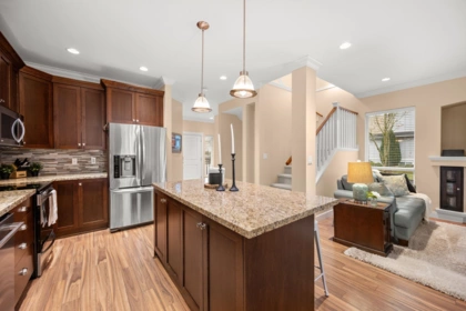 Kitchen Photo of 18990 67a Avenue, Surrey, BC