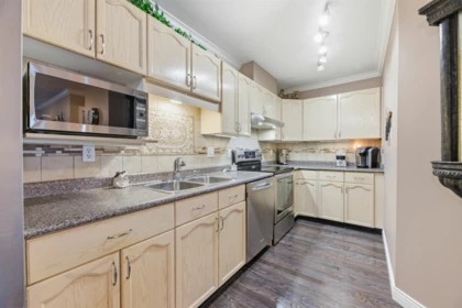 Breakfast Nook Photo of 302 33165 Old Yale Road, Abbotsford, BC