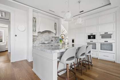 Kitchen Island Photo of 4021 W 28th Avenue, Vancouver, BC