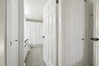 Entry Foyer Photo of 111 6820 Rumble Street, Burnaby, BC