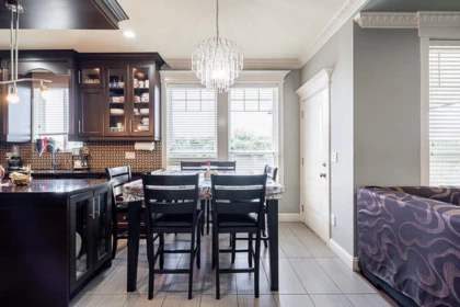 Mudroom Photo of 6633 125a Street, Surrey, BC