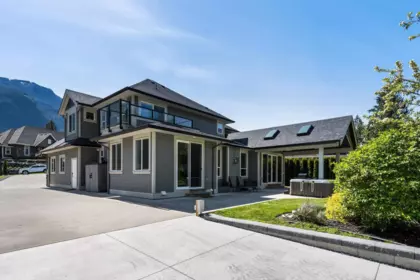Hot Tub / Spa Photo of 10427 Woodrose Place, Rosedale, BC
