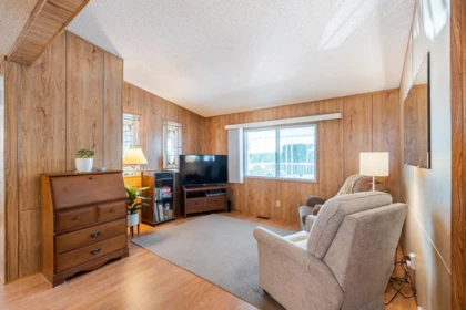 Laundry Room Photo of 20 145 King Edward Street, Coquitlam, BC