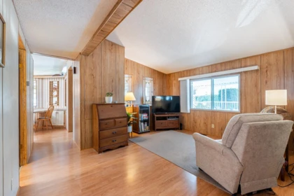 Mudroom Photo of 20 145 King Edward Street, Coquitlam, BC
