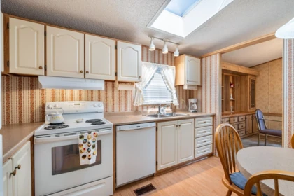 Walk-In Closet Photo of 20 145 King Edward Street, Coquitlam, BC