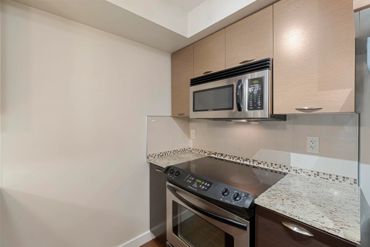 Dining Area Photo of 118 2233 Mckenzie Road, Abbotsford, BC