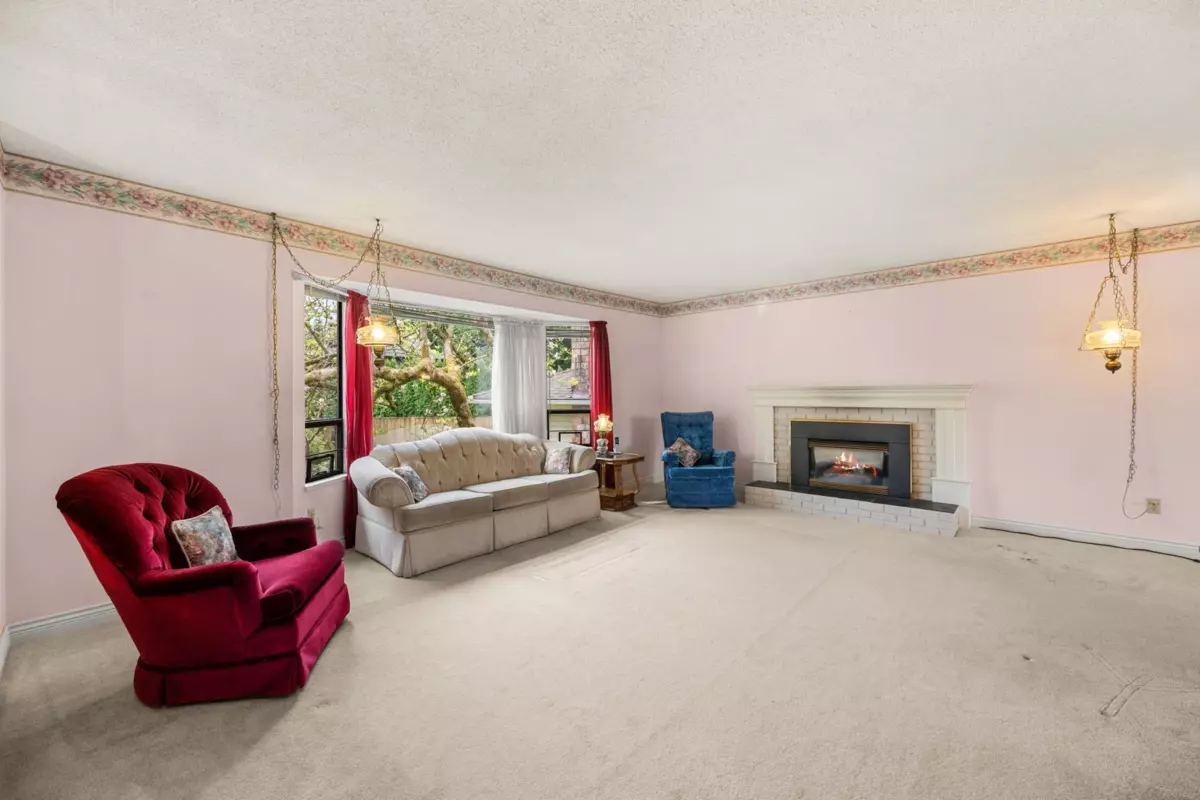 Family Room Photo of 9507 204b Street, Langley, BC