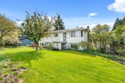 Garden / Landscaping Photo of 9507 204b Street, Langley, BC