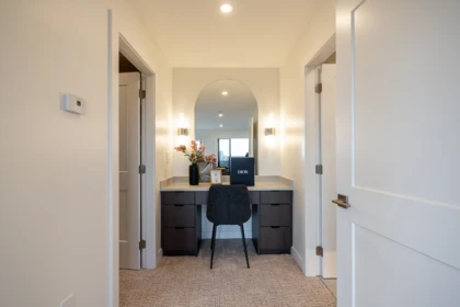 Entry Foyer Photo of 1 4875 Albert Street, Burnaby, BC