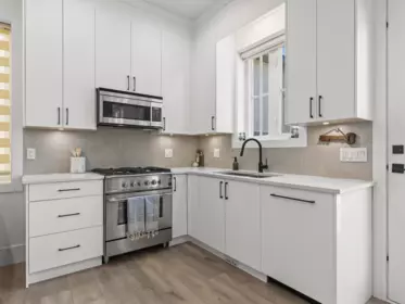 Breakfast Nook Photo of 4327 Perry Street, Vancouver, BC