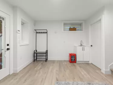 Entry Foyer Photo of 4327 Perry Street, Vancouver, BC