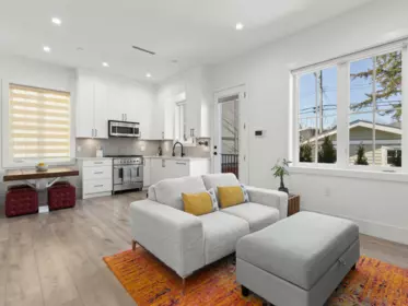 4327 Perry Street, Vancouver, BC, Vancouver — Half Duplex for sale