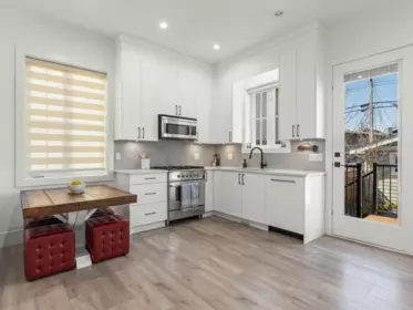 Kitchen Island Photo of 4327 Perry Street, Vancouver, BC