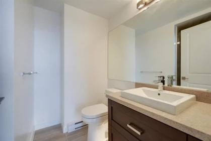 Kitchen Photo of 1508 11967 80 Avenue, Surrey, BC