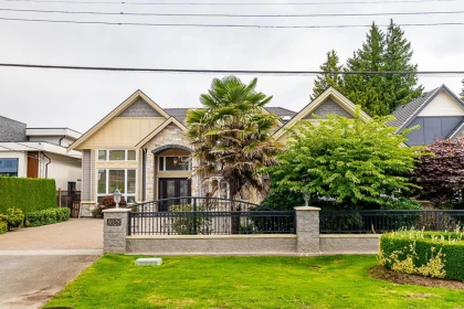 9028 Pinewell Crescent, Richmond, BC, Richmond — Single Family Residence for sale