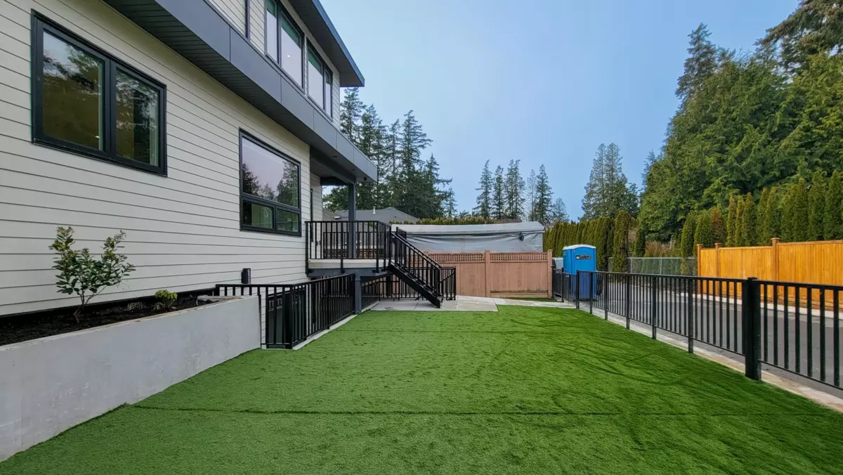 Family Room Photo of 13525 16th Avenue, Surrey, BC
