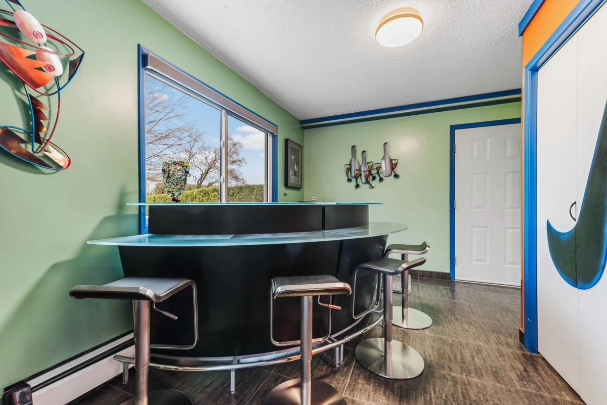Dining Area Photo of 46237 Strathcona Road, Chilliwack, BC