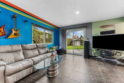 Laundry Room Photo of 46237 Strathcona Road, Chilliwack, BC