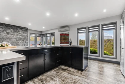 Powder Room Photo of 46237 Strathcona Road, Chilliwack, BC