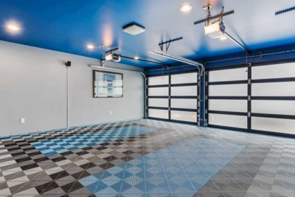 Swimming Pool Photo of 46237 Strathcona Road, Chilliwack, BC