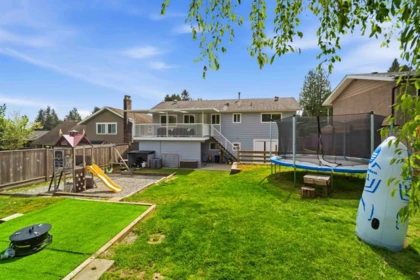 Garden / Landscaping Photo of 1861 Chalmers Avenue, Port Coquitlam, BC