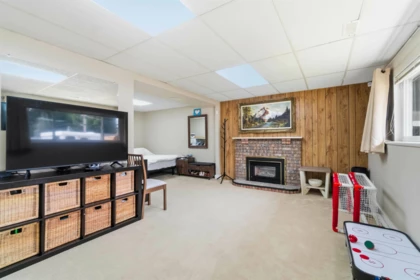 Mudroom Photo of 1861 Chalmers Avenue, Port Coquitlam, BC